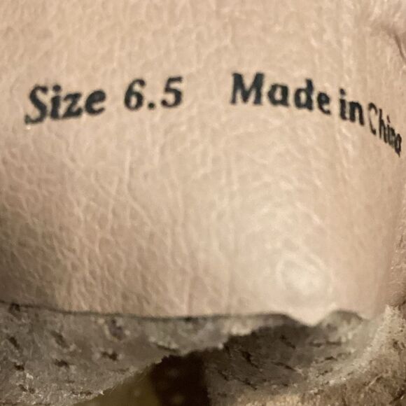 Dolce Vita PERFORATED ANKLE BOOTS Sz 6.5 Suede - Picture 10 of 12